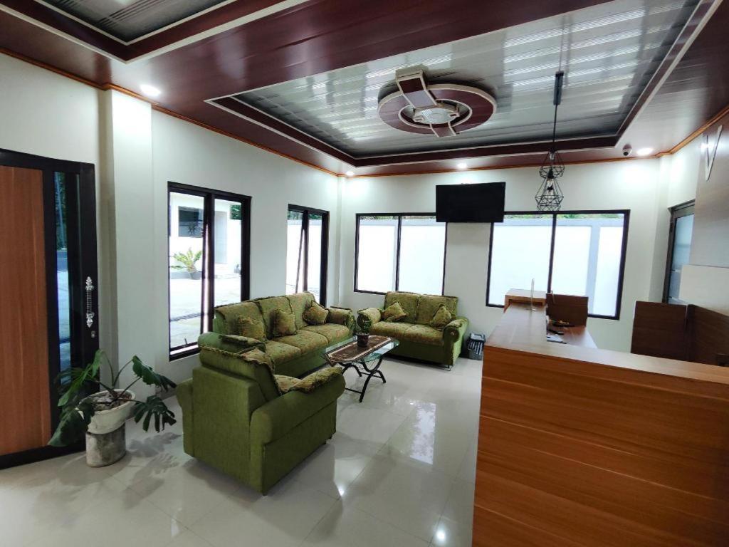 Hotel As Waru